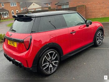 Used MINI Cooper 2024 for sale - 77500924: Photo