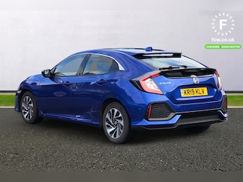 Used Honda Civic 2019 for sale - 76194175: Photo 2