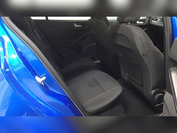 Used Ford Focus 2019 for sale - 76030538: Photo 4