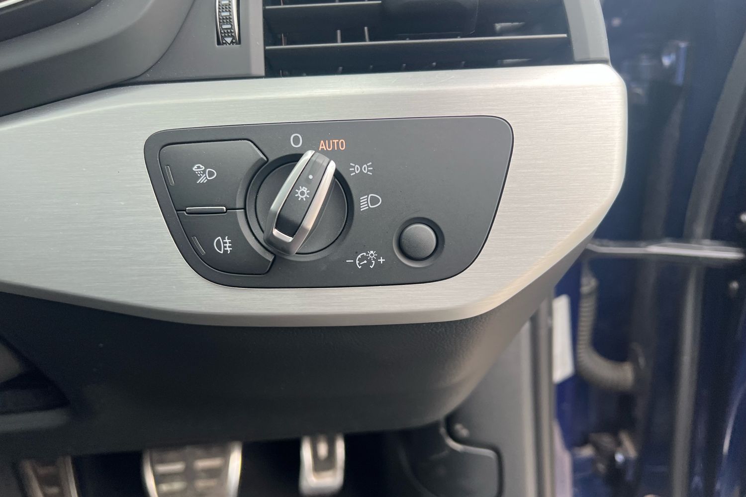 Used Audi A4 2018 for sale - 77805288: Photo 10