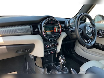 Used MINI Convertible 2018 for sale - 79104758: Photo