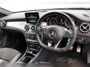 Used Mercedes-Benz GLA 2017 for sale - 75337305: Photo