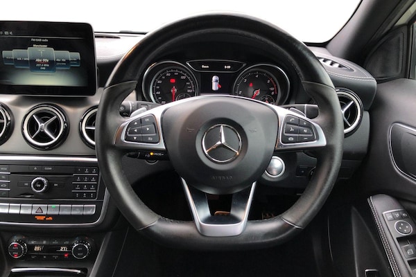Used Mercedes-Benz GLA 2017 for sale - 75337305: Photo 5