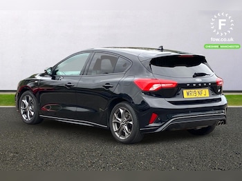 Used Ford Focus 2019 for sale - 76323939: Photo 2