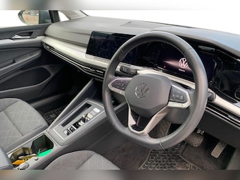 Used Volkswagen Golf 2023 for sale - 77862821: Photo