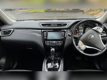 Used Nissan X-Trail 2017 for sale - 77334371: Photo