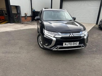 Mitsubishi - Outlander