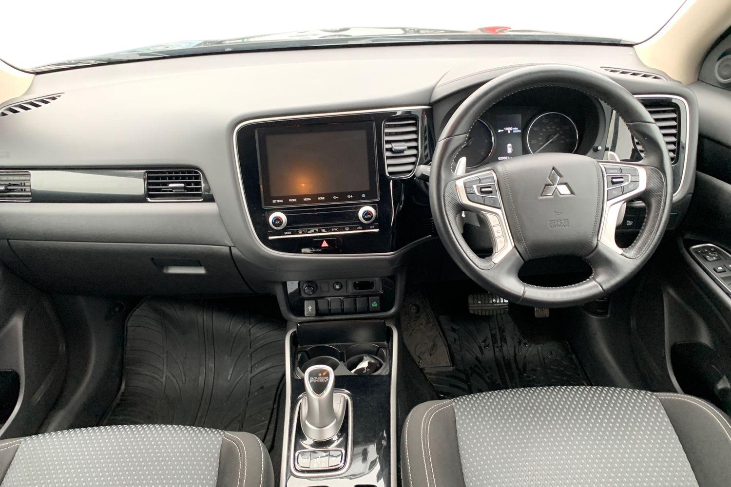 Used Mitsubishi Outlander 2020 for sale - 76274808: Photo 3