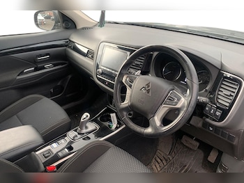 Used Mitsubishi Outlander 2020 for sale - 76274808: Photo