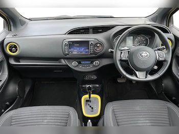 Used Toyota Yaris 2017 for sale - 79338420: Photo
