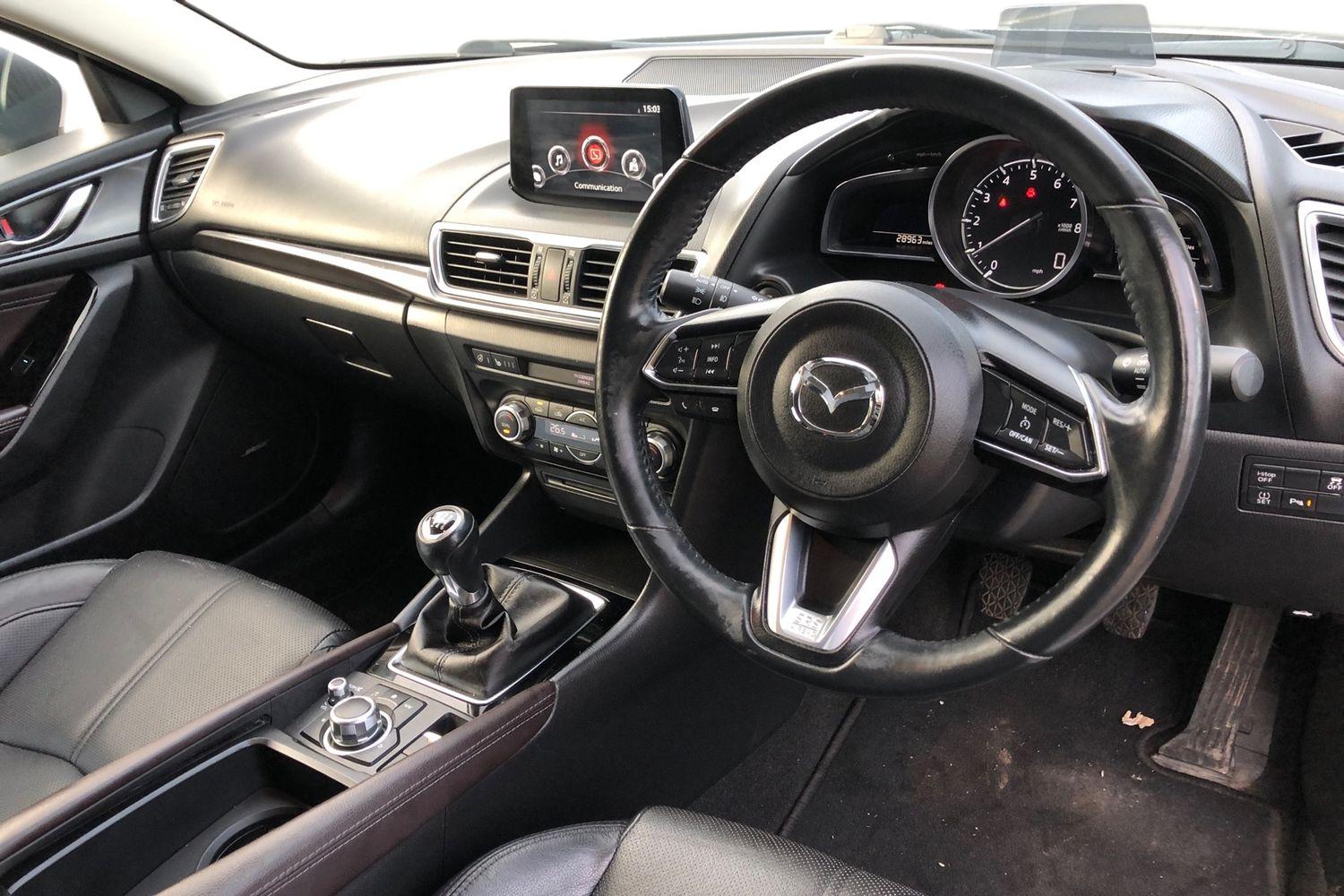 Used Mazda Mazda3 2018 for sale - 77270432: Photo 3