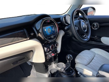 Used MINI Hatch 2020 for sale - 79359830: Photo