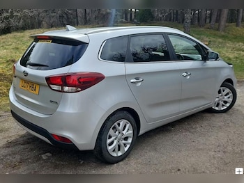 Used Kia Carens 2017 for sale - 78367849: Photo