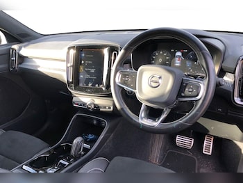 Used Volvo XC40 2019 for sale - 76224673: Photo 3