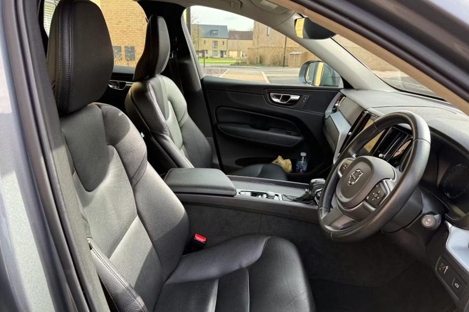 Used Volvo XC60 2019 for sale - 78038269: Photo 5