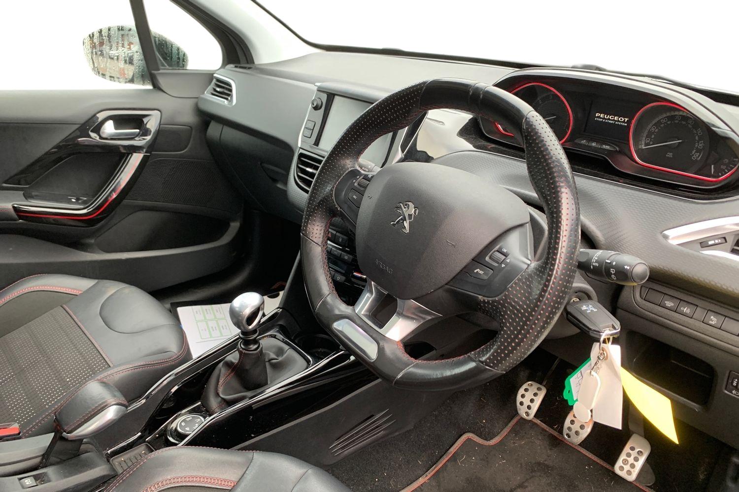 Used Peugeot 2008 2019 for sale - 76783063: Photo 3