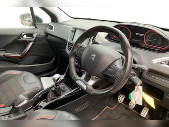 Used Peugeot 2008 2019 for sale - 76783063: Photo