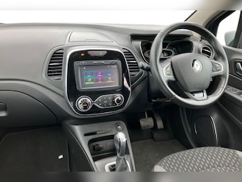 Used Renault Captur 2018 for sale - 75761402: Photo
