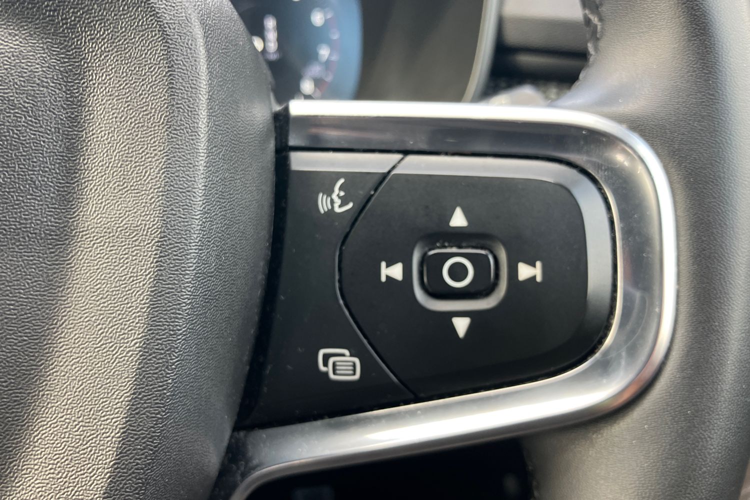 Used Volvo XC40 2022 for sale - 75908849: Photo 13
