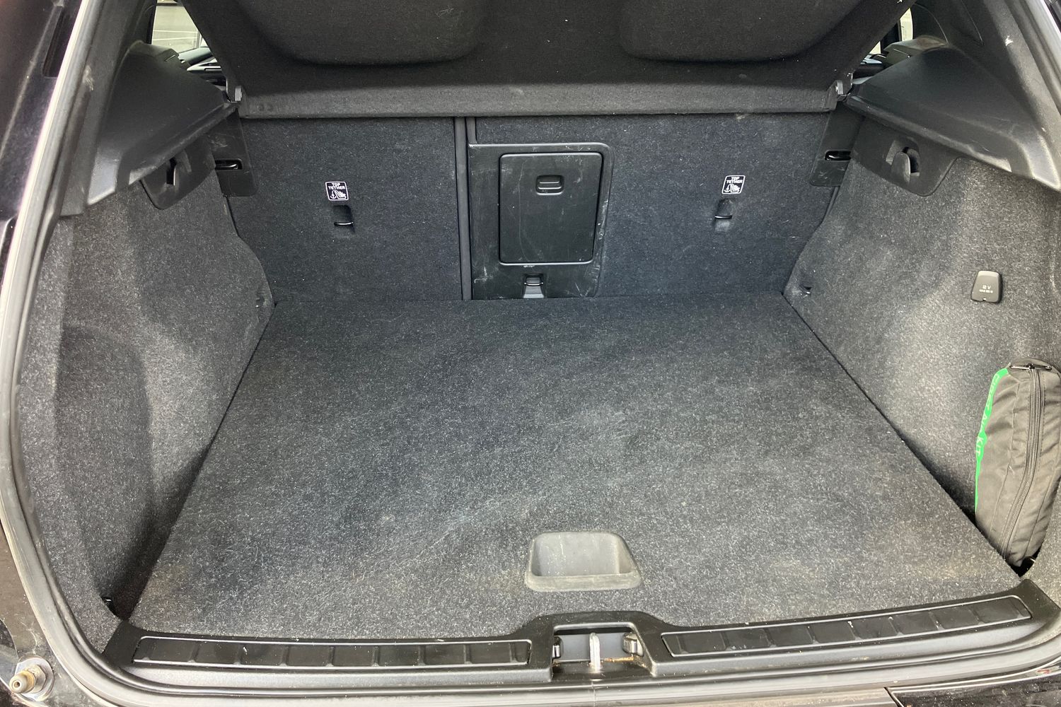 Used Volvo XC40 2022 for sale - 75908849: Photo 21