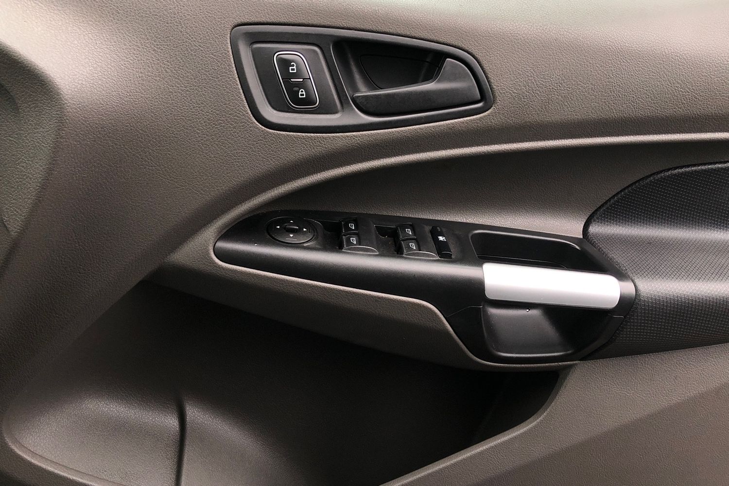 Used Ford Grand Tourneo Connect 2020 for sale - 77527460: Photo 12