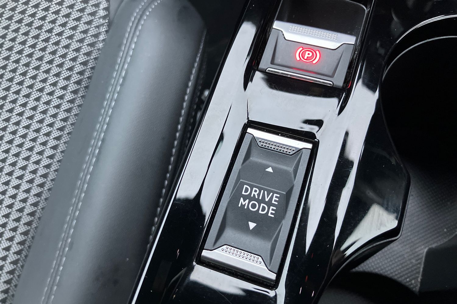 Used Peugeot 2008 2021 for sale - 77165838: Photo 15