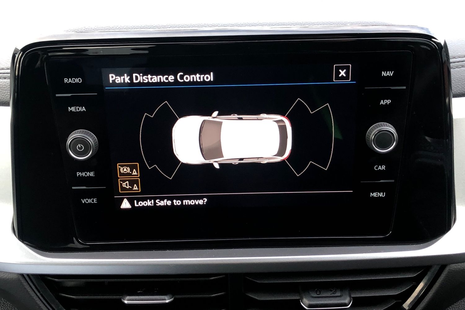 Used Volkswagen T-Roc 2023 for sale - 76968100: Photo 12