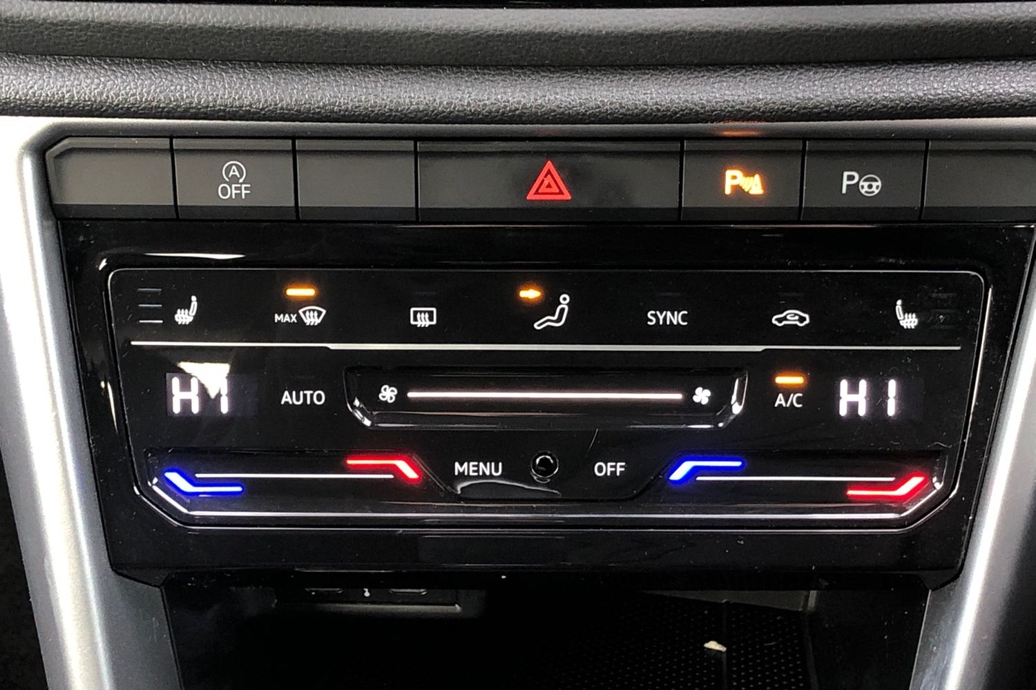 Used Volkswagen T-Roc 2022 for sale - 76435880: Photo 14