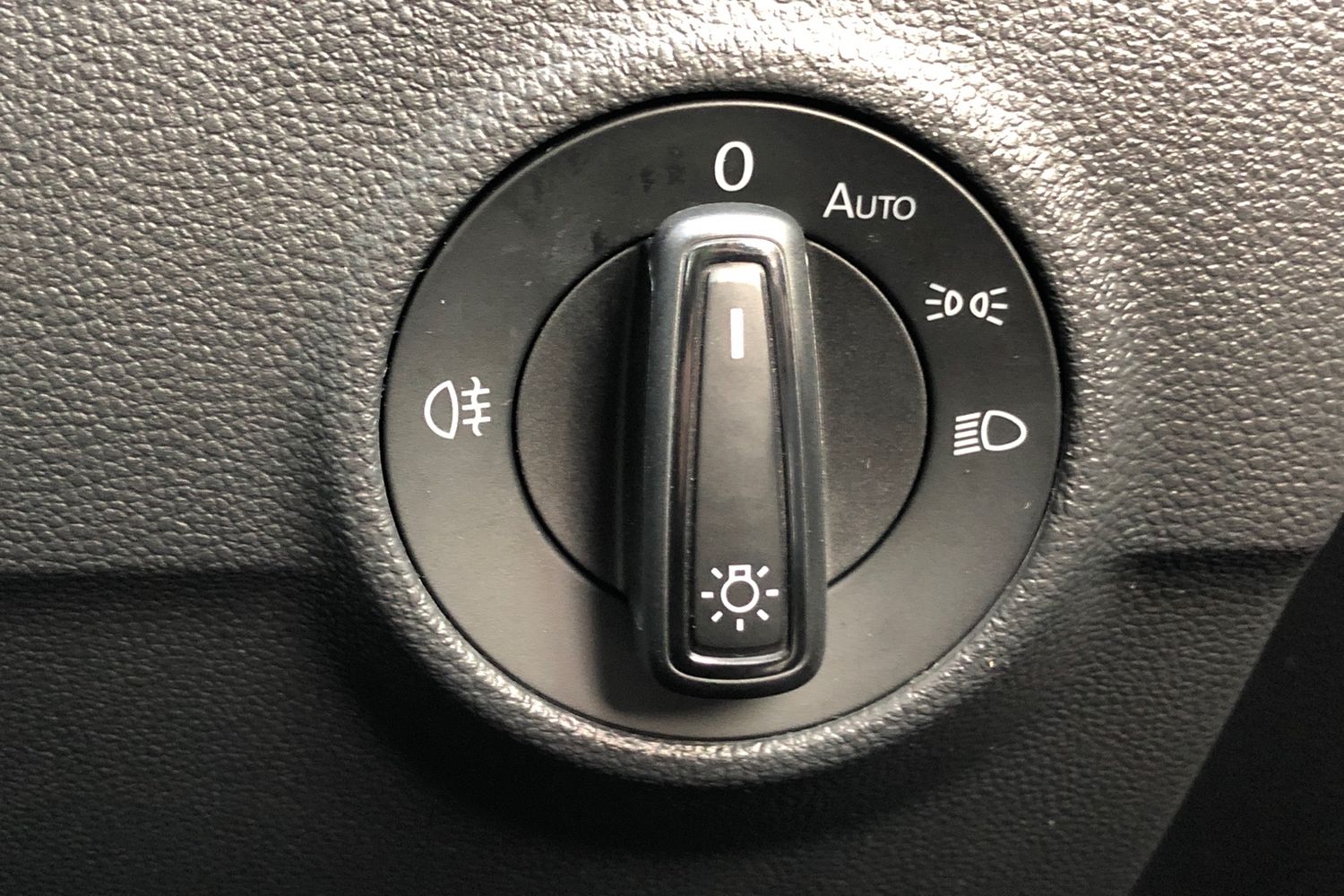 Used Volkswagen T-Roc 2022 for sale - 76435880: Photo 17