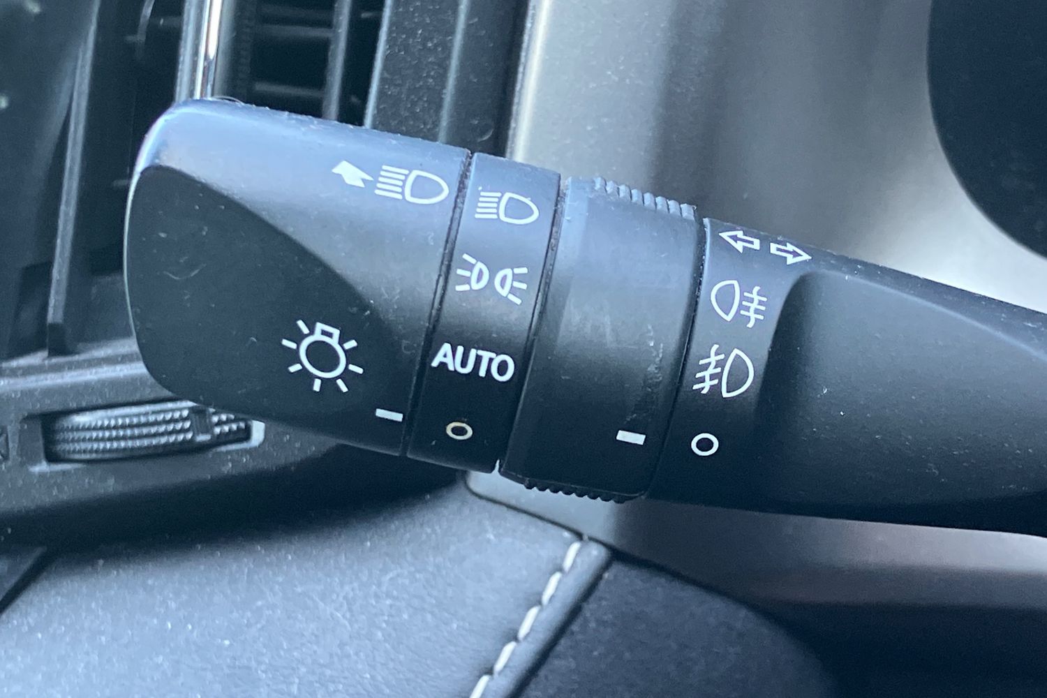 Used Toyota RAV4 2018 for sale - 76391000: Photo 23