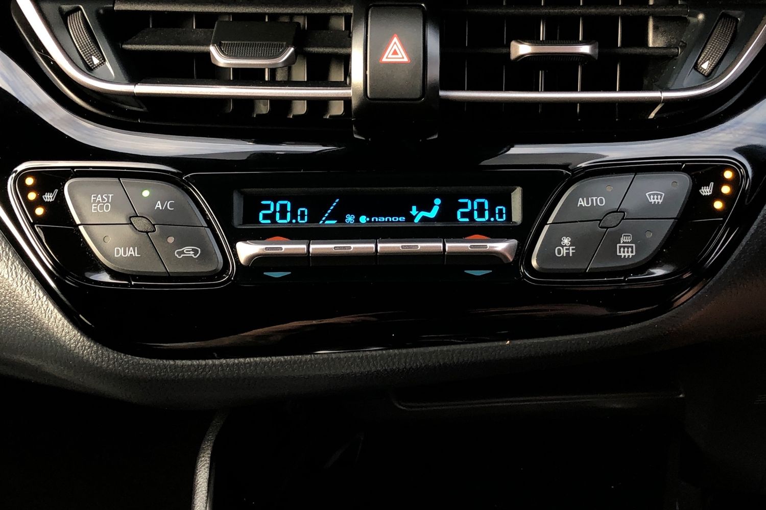 Used Toyota C-HR 2022 for sale - 76401716: Photo 11