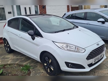 Used Ford Fiesta 2016 for sale - 77733732: Photo