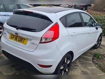 Used Ford Fiesta 2016 for sale - 77733732: Photo
