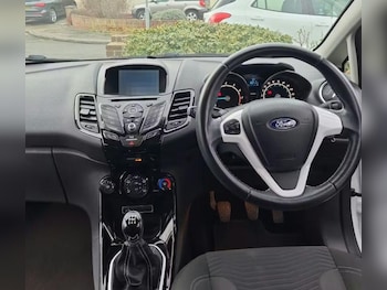 Used Ford Fiesta 2016 for sale - 77733732: Photo