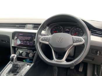 Used Volkswagen Passat 2022 for sale - 75011035: Photo