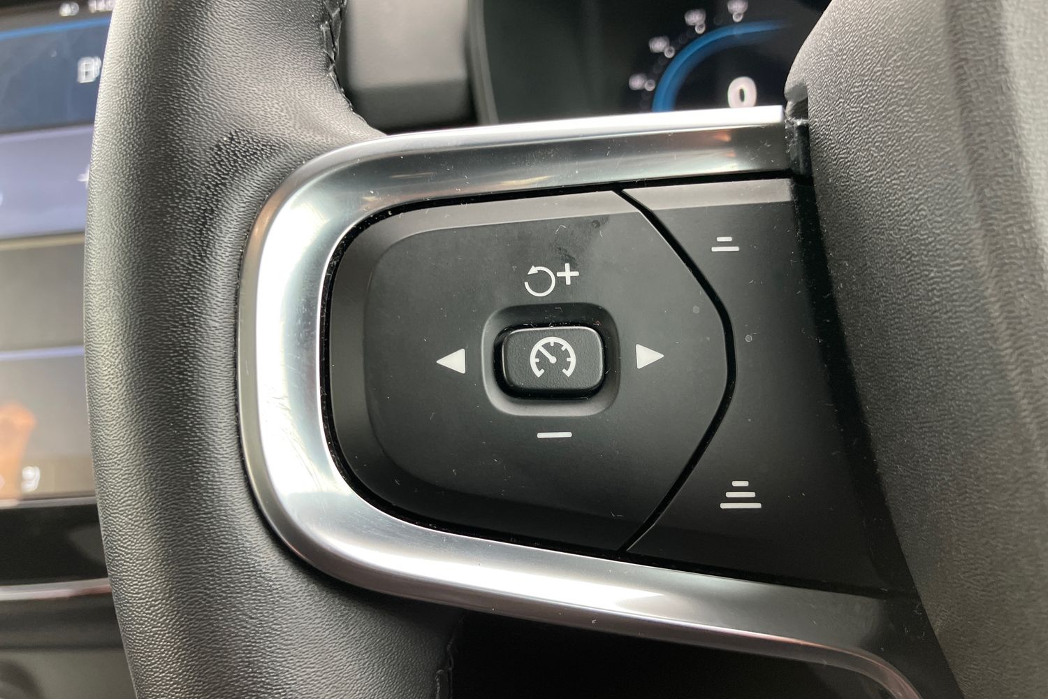 Used Volvo C40 2022 for sale - 76292518: Photo 11