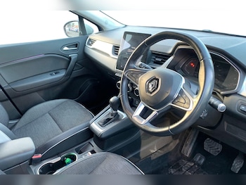 Used Renault Captur 2020 for sale - 76395473: Photo