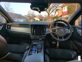 Used Volvo V90 2017 for sale - 77834861: Photo
