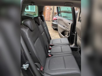 Used Vauxhall Zafira 2017 for sale - 77919403: Photo