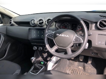 Used Dacia Duster 2023 for sale - 75863020: Photo