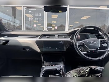 Used Audi e-tron 2021 for sale - 78750294: Photo