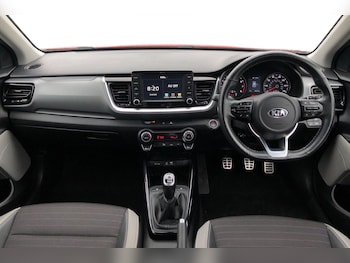 Used Kia Stonic 2018 for sale - 75824642: Photo