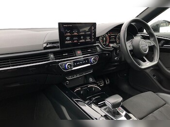 Used Audi A4 2021 for sale - 77334388: Photo