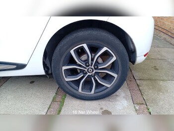 Used Renault Clio 2019 for sale - 78794330: Photo