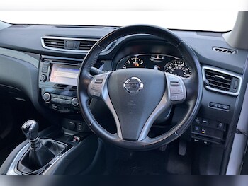 Used Nissan X-Trail 2017 for sale - 77527340: Photo