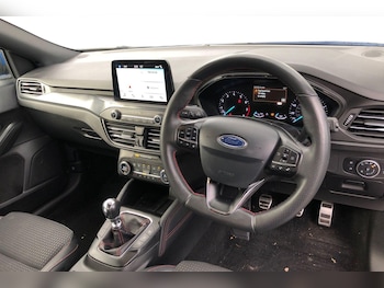 Used Ford Focus 2019 for sale - 76323986: Photo 3