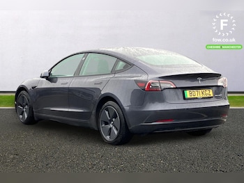 Used Tesla Model 3 2021 for sale - 76909500: Photo