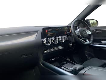 Used Mercedes-Benz GLA 2022 for sale - 79519202: Photo