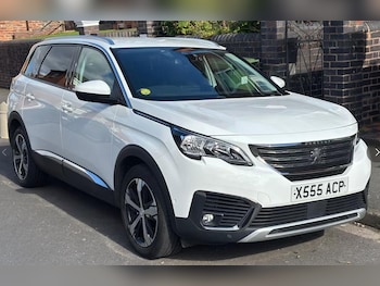 Peugeot - 5008