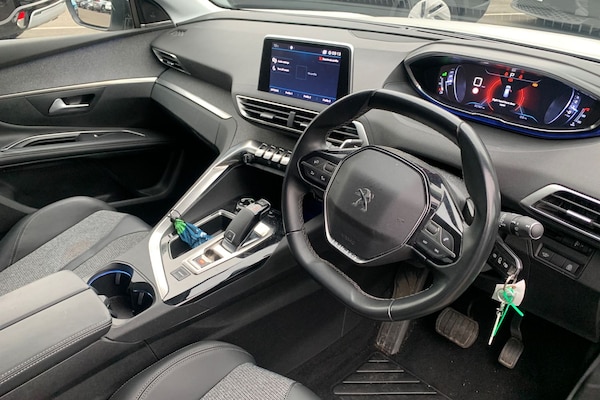 Used Peugeot 5008 2020 for sale - 76267894: Photo 3